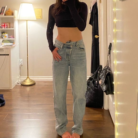 Princess Polly Holly Asymmetric Straight Leg Jean Light Wash Denim - Picture 4 of 5